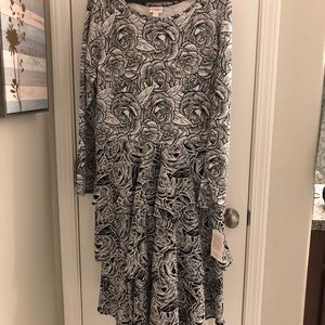 Lularoe dress black and white roses